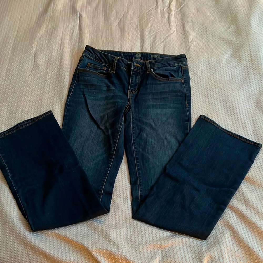 Authentic American Heritage bootcut jeans. Size 9